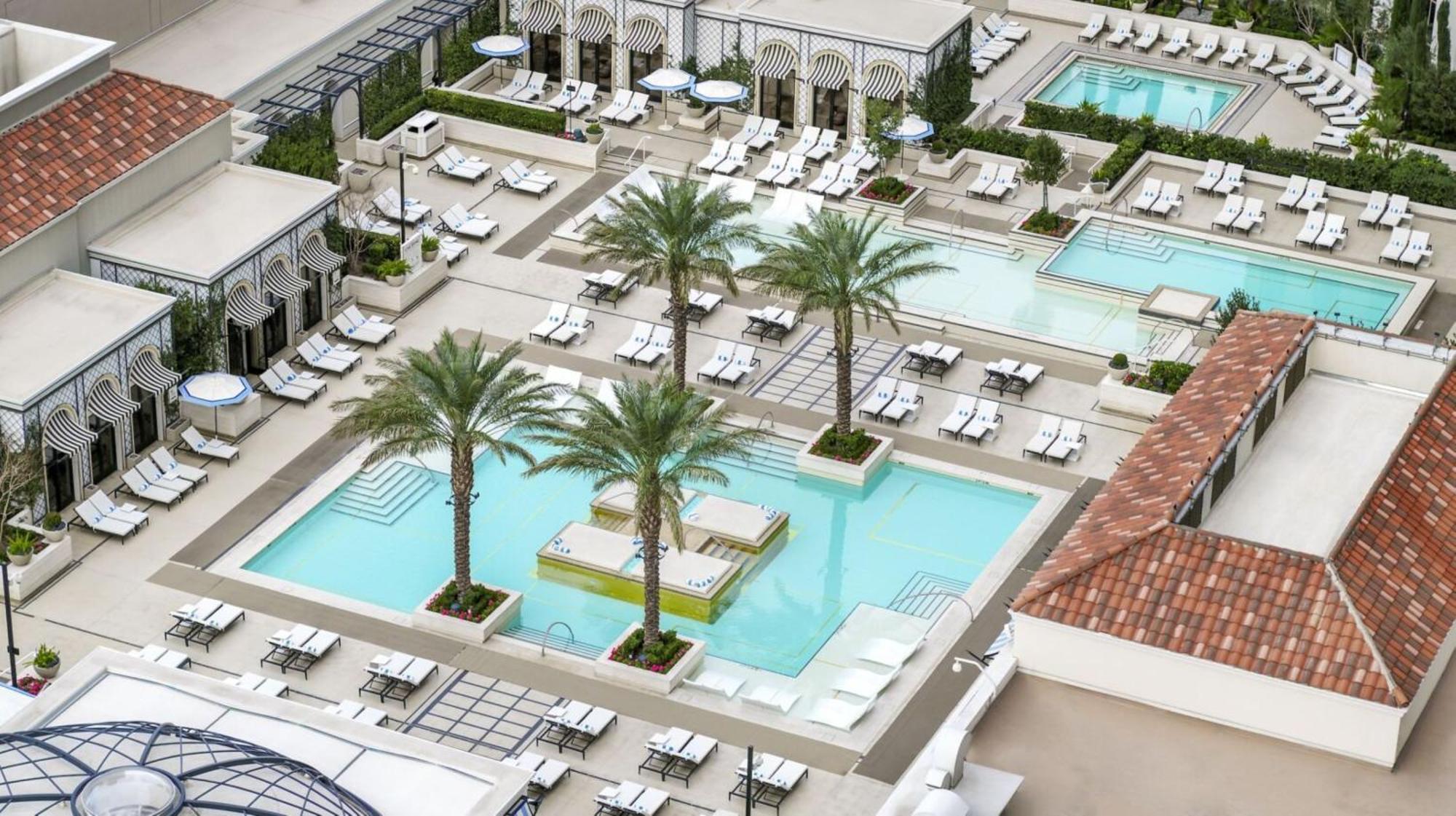 The Venetian Resort Las Vegas Zewnętrze zdjęcie The resort's pool